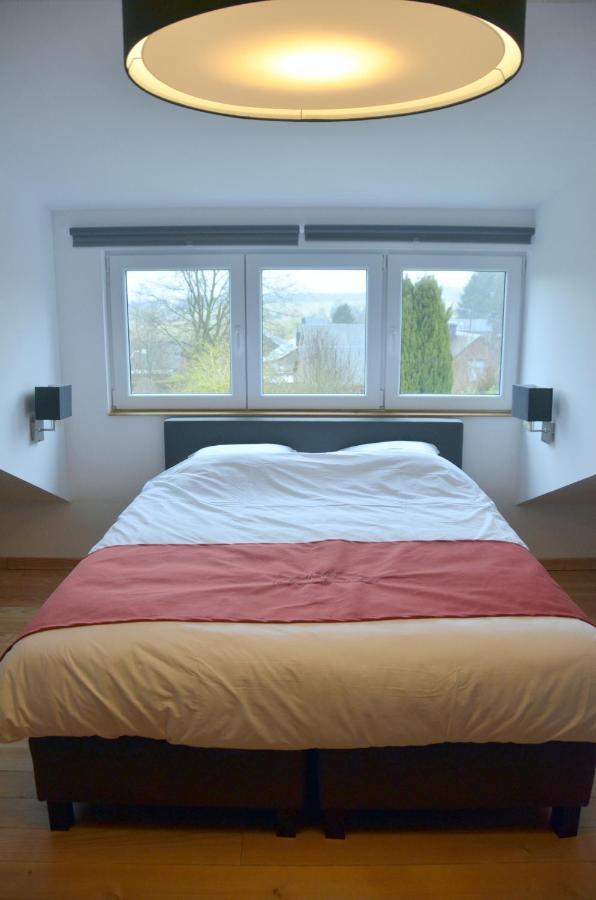 Auberge Le Temps Des Saveurs Paliseul Buitenkant foto
